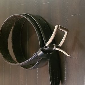 Columbia Sportswear Size 32 Black Belt